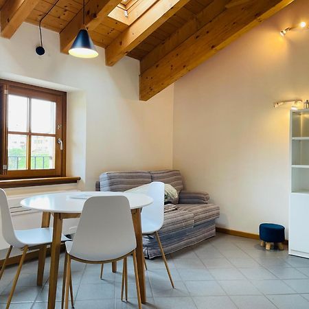 Blue Lake Apartment 20M From The Lake With Box Colico Eksteriør bilde